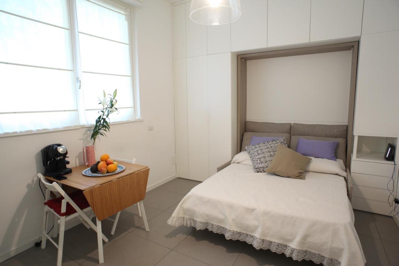 Boutique Home Duomo E Universita Bocconi ミラノ エクステリア 写真